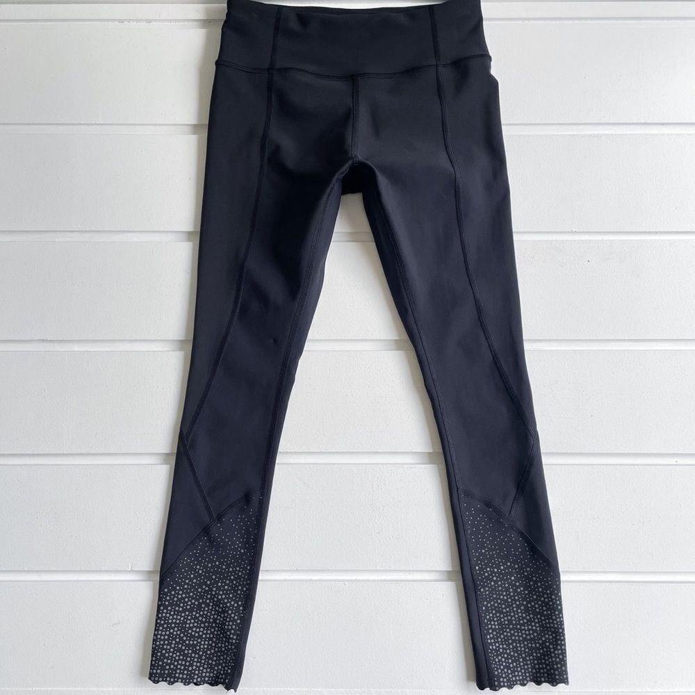 Lululemon Tight Stuff Tight Black Crop 23” Luxtreme Leggings Size 4
